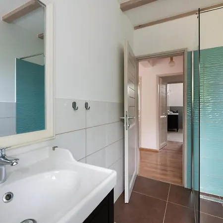 בית נופש Sofia *